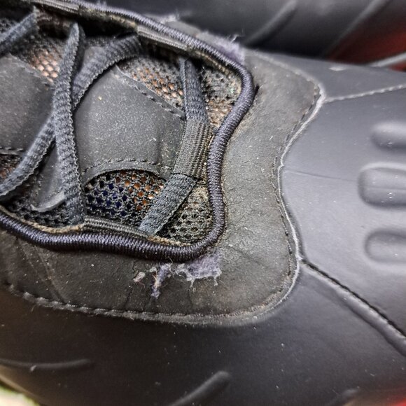 Size 12 Men Nike Total Air Foamposite Max 2011 Black Anthracite 472498-010 FLAW - Picture 10 of 16